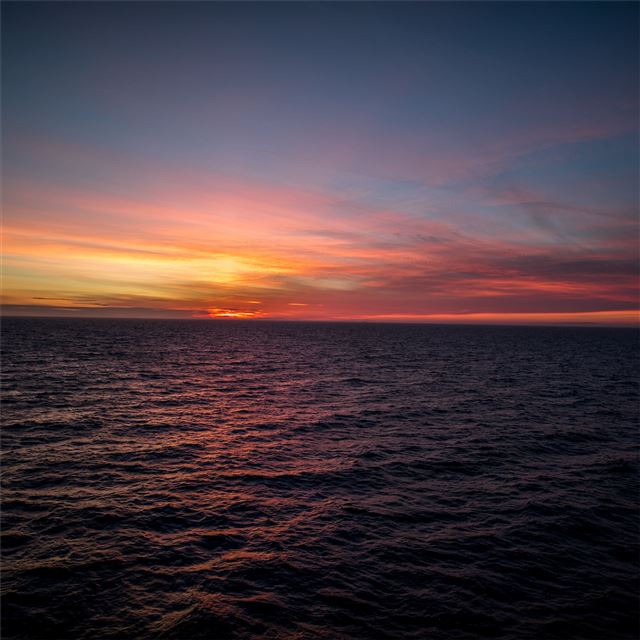 silent ocean sunset 5k iPad wallpaper 