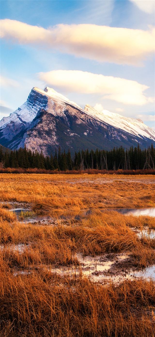 sunset at vermillion lakes in banff canada iPhone X wallpaper 