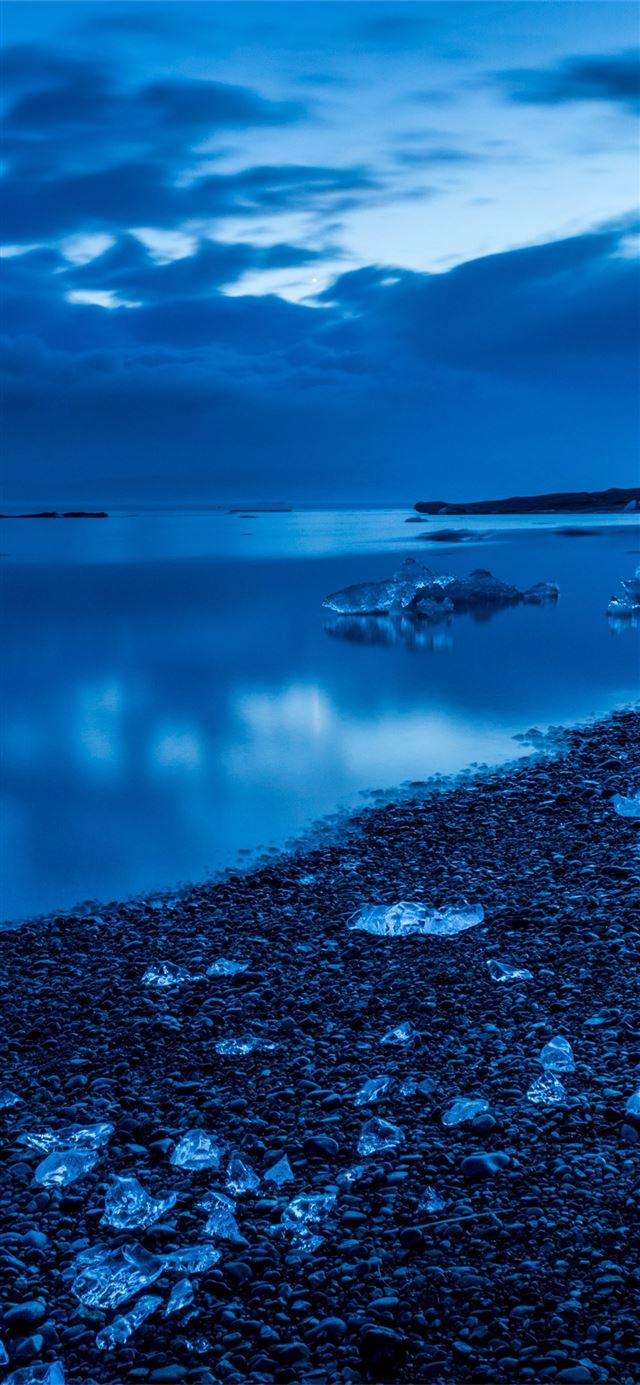 icy land jokulsarlon lake 5k iPhone 11 wallpaper 
