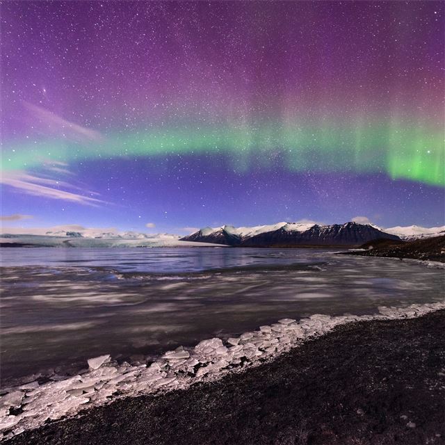northern lights aurora glacier landscape 4k iPad Air wallpaper 