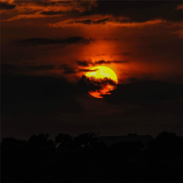 dusk backlit clouds silhouette sunset 4k iPad wallpaper 