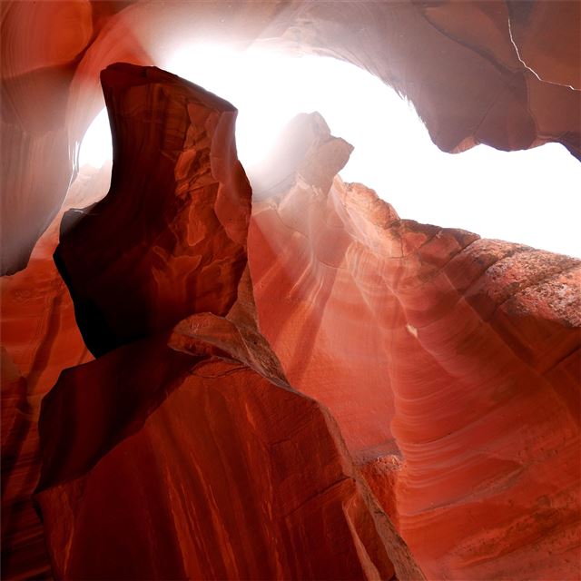antelope canyons 5k iPad wallpaper 