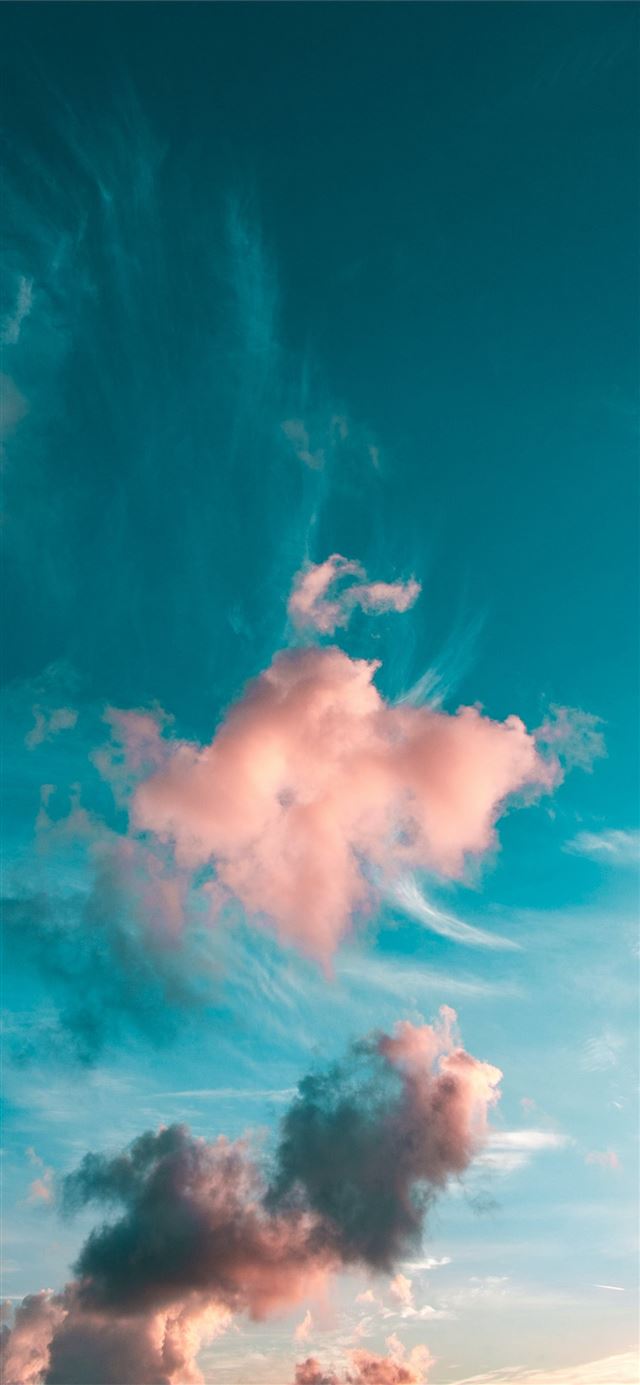 blue sunny sky iPhone 11 wallpaper 