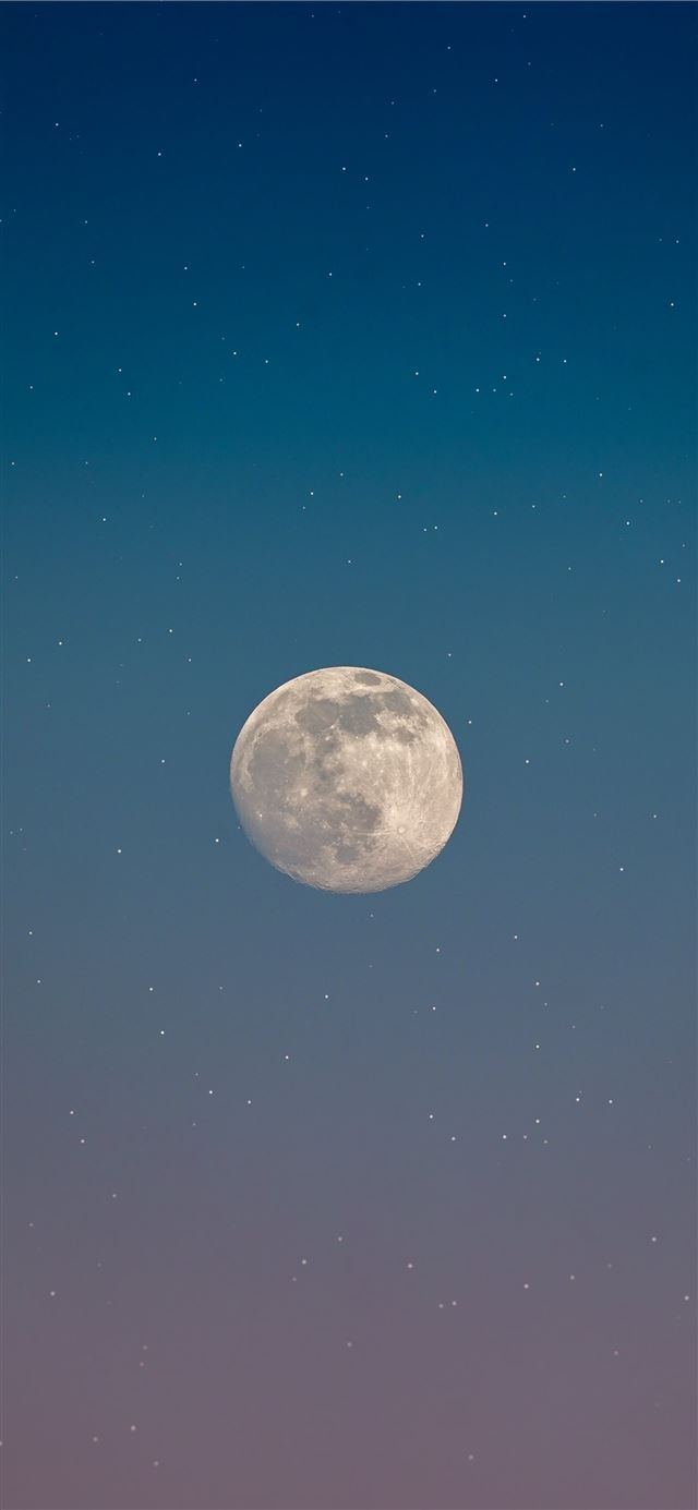 full moon in the sky iPhone 8 wallpaper 