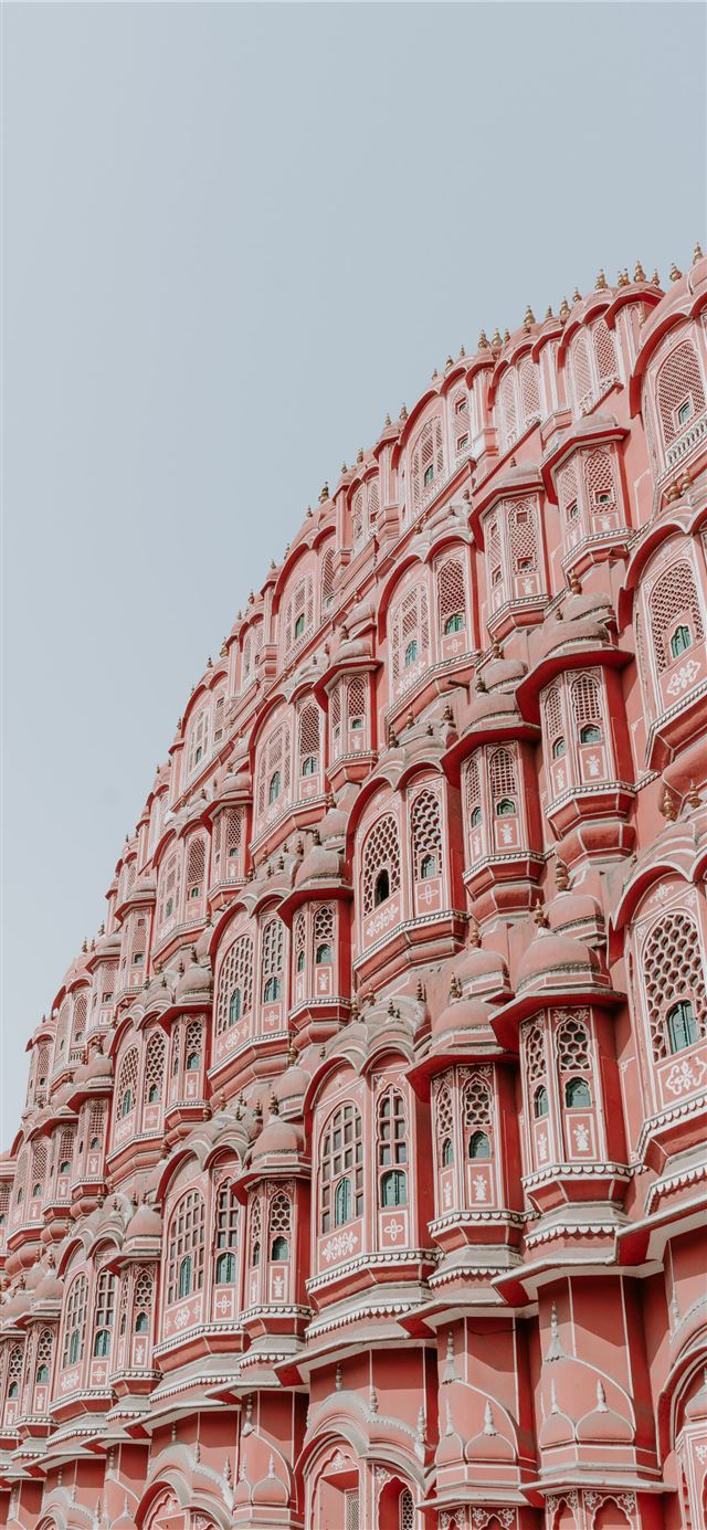 Hawa Mahal India at daytime iPhone 11 wallpaper 